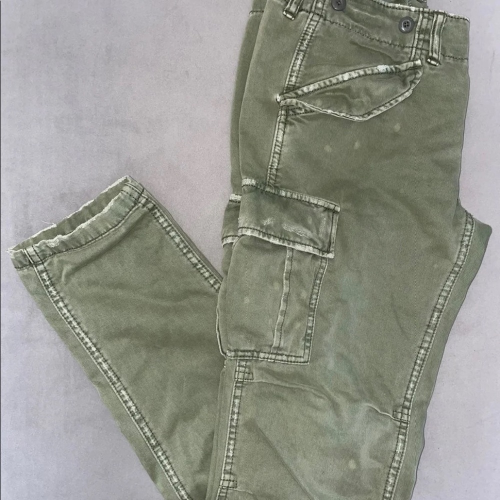 American Eagel Distressed Cargo Pants Size 0